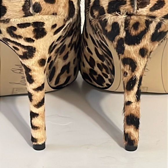 NWOB Sam Edelman Leopard Print Stiletto Mules Size 8. Mob Wife Boss Babe Energy - Picture 9 of 14